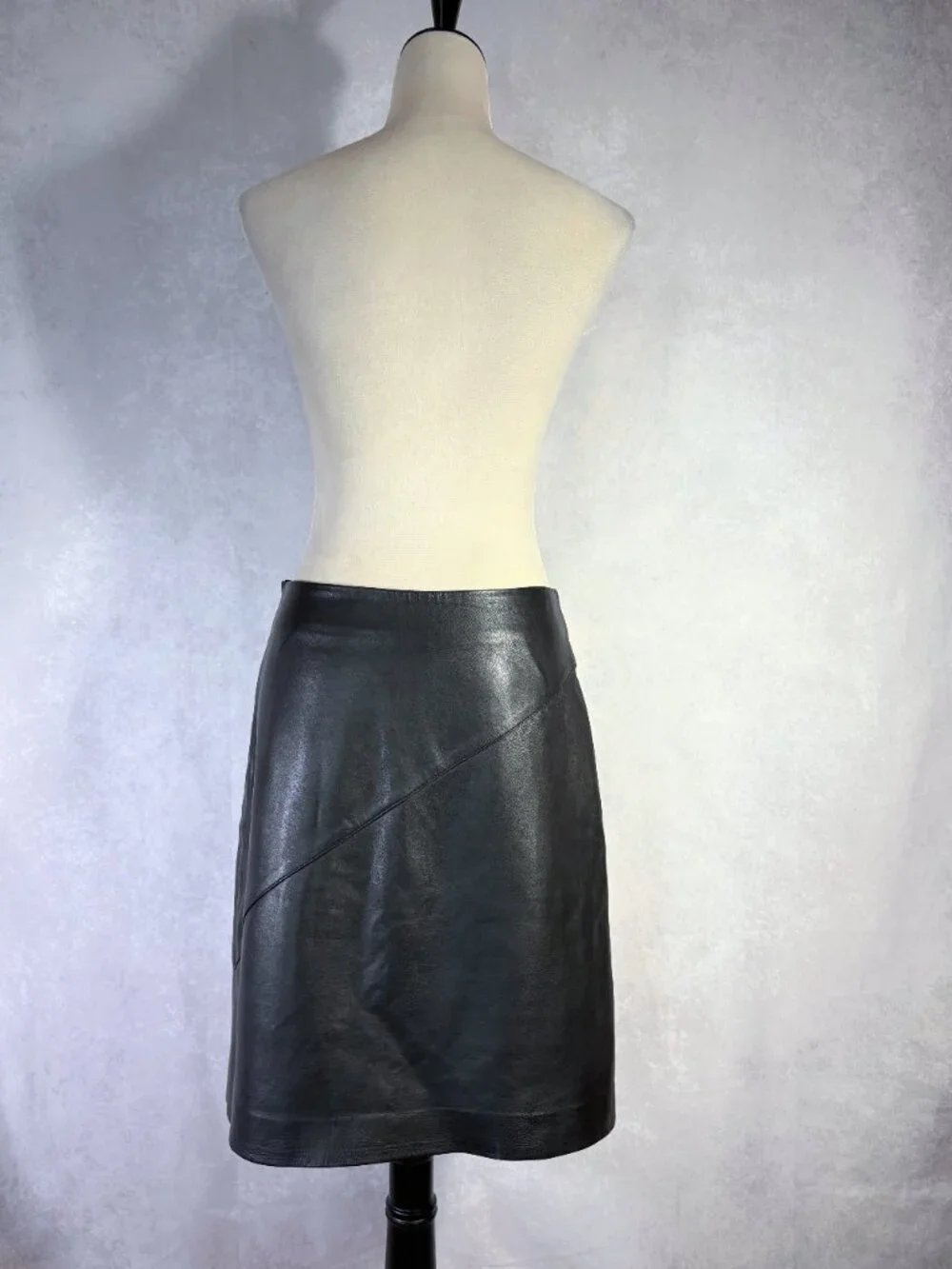 Anonymous by John Carlisle Genuine Lambskin Leather Skirt Black Size 6